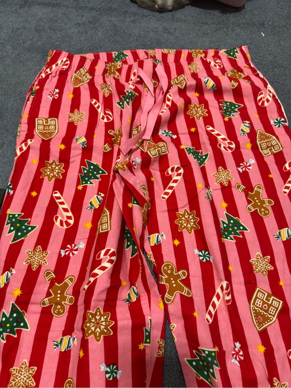 Old Navy Red and Pink Holiday Candy-Print Pajama Pants
